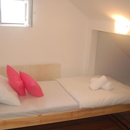 Apartmani Marios Nisz Zewnętrze zdjęcie
