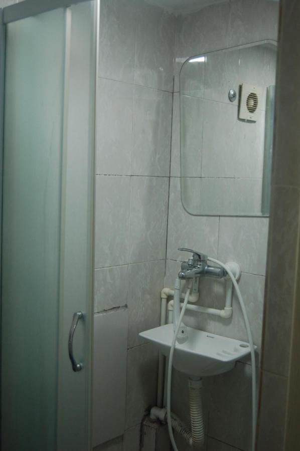 Apartmani Marios Nisz Zewnętrze zdjęcie