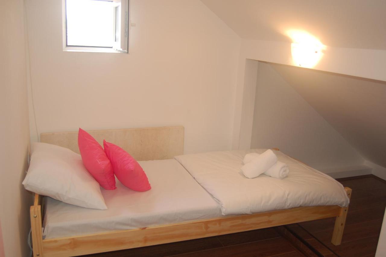 Apartmani Marios Nisz Zewnętrze zdjęcie