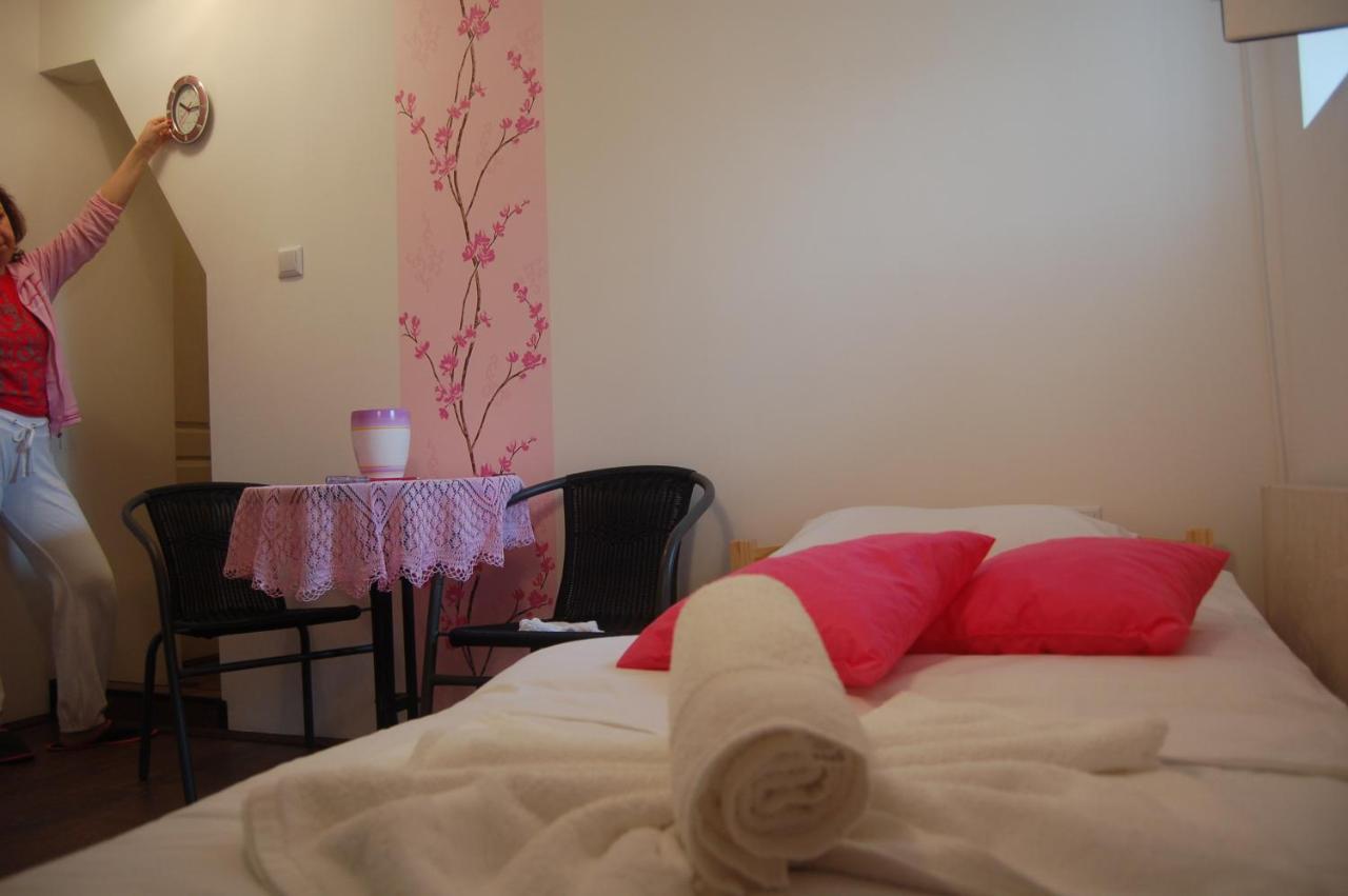 Apartmani Marios Nisz Zewnętrze zdjęcie