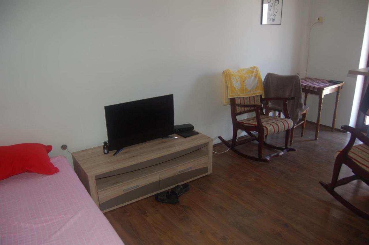 Apartmani Marios Nisz Zewnętrze zdjęcie